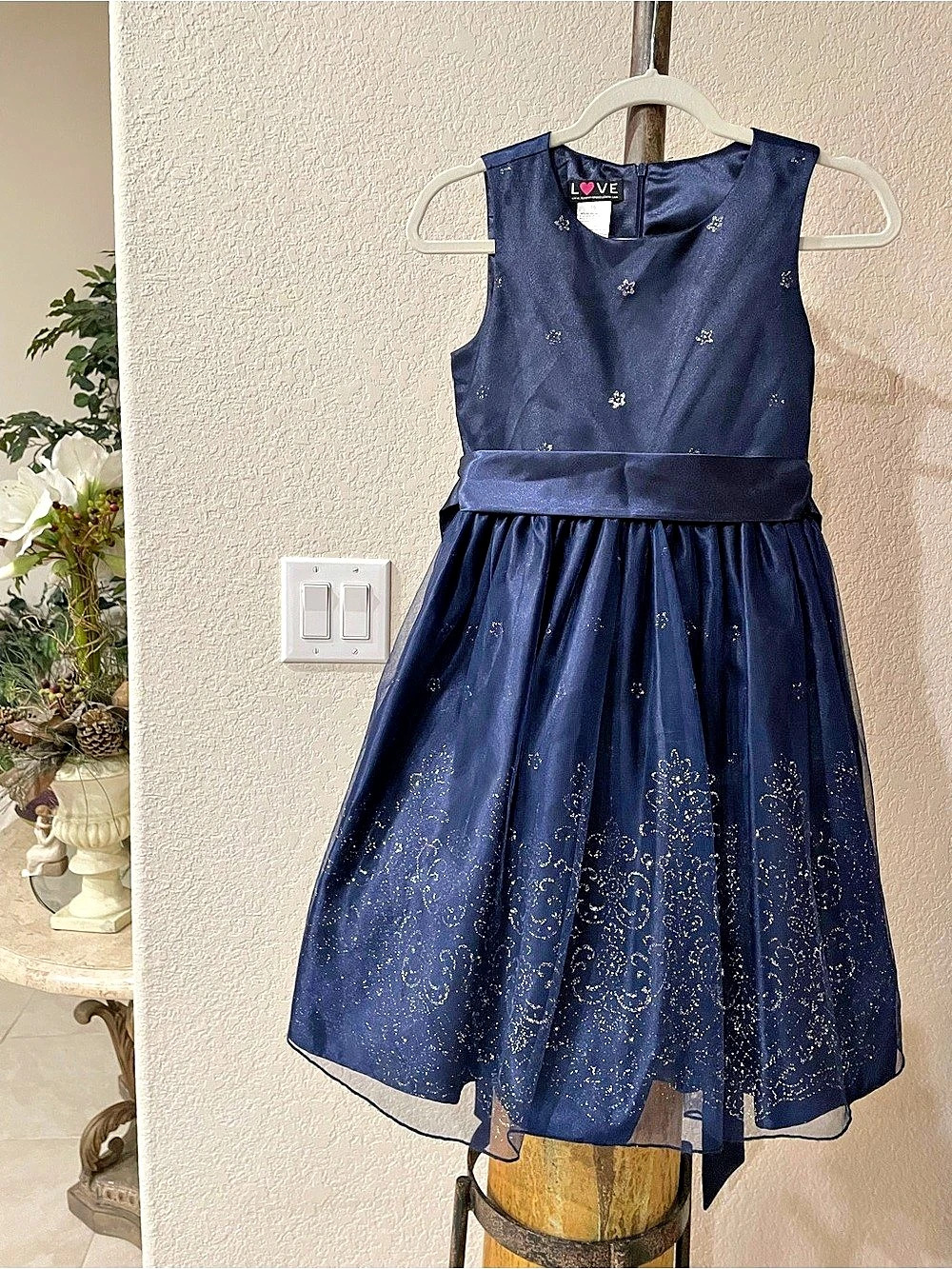 LOVE by Special Occasions Girls Formal Floral Dress SZ 16 Blue w silver sparkles